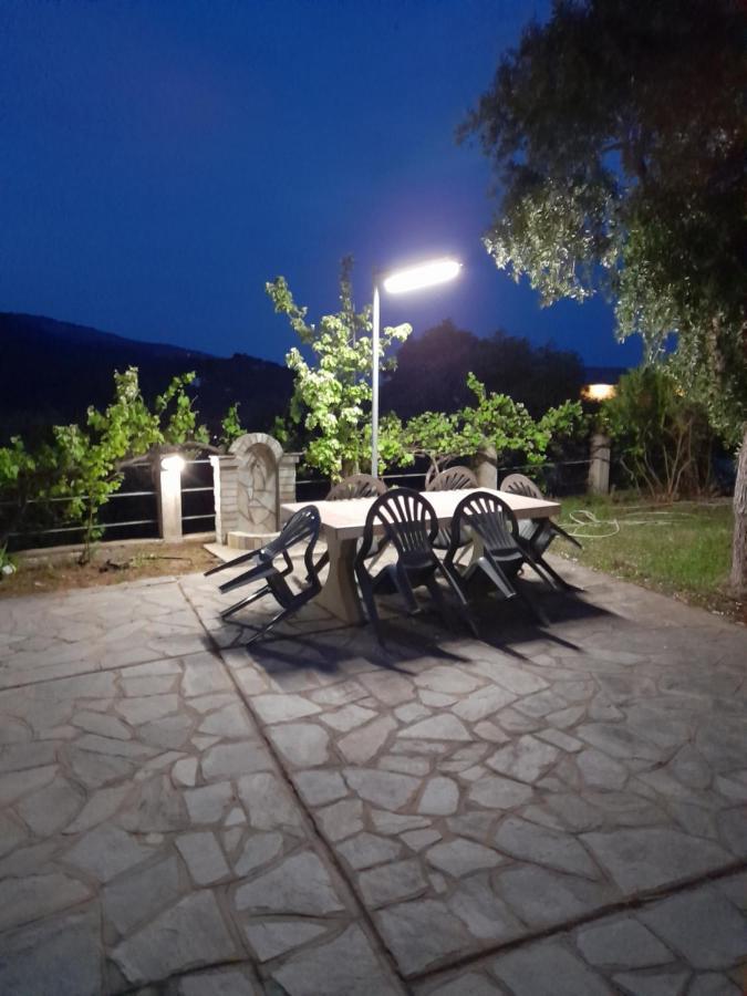Giola Aparments And Studios 2 Astris Bagian luar foto