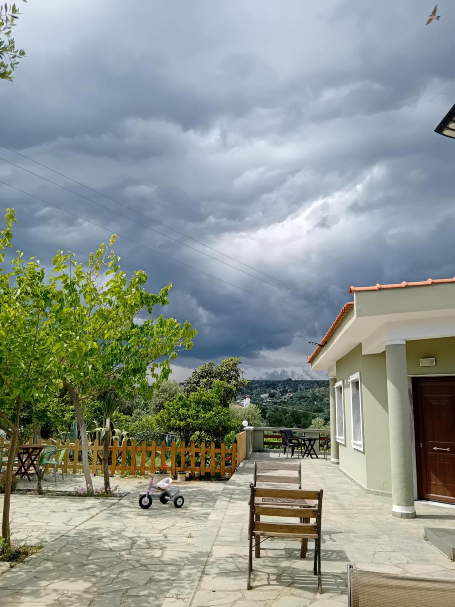 Giola Aparments And Studios 2 Astris Bagian luar foto