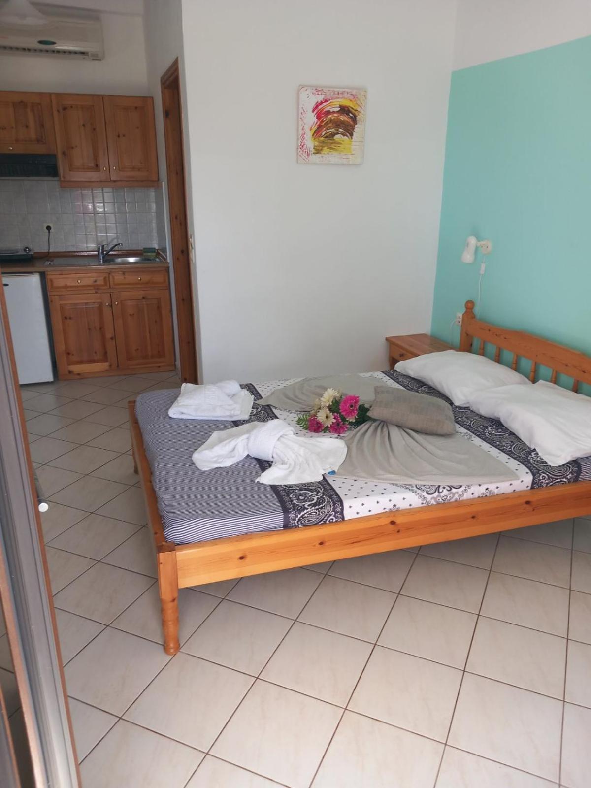 Giola Aparments And Studios 2 Astris Bagian luar foto